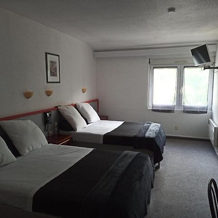 La Pierre Blanche Hotell Luzenac Eksteriør bilde